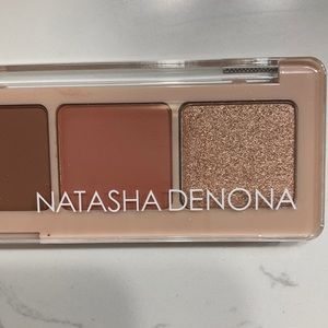 Eyeshadow palette